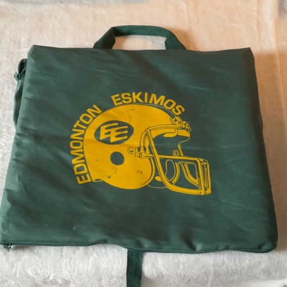 Edmonton Eskimos 80’s vintage stadium cushion cfl - Picture 5 of 8